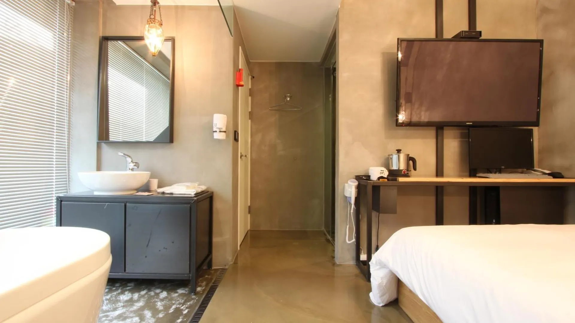 31Page Hotel Seoul 2*,